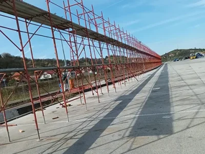 9a61b9fe-aecd-4995-a923-960d5c9d5e25