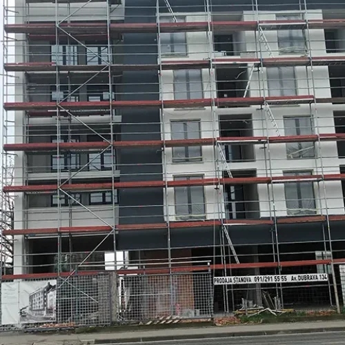 Iznajmljivanje građevinskih skela za fasaderske radove